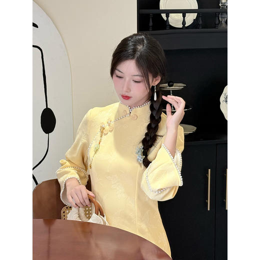 LSB4074改良旗袍黄色2025新款少女日常显白新中式连衣裙复古日常倒大袖秋 商品图1
