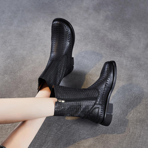 ZM 258679复古真皮压花缝制平跟软底骑士靴中筒靴 商品图1