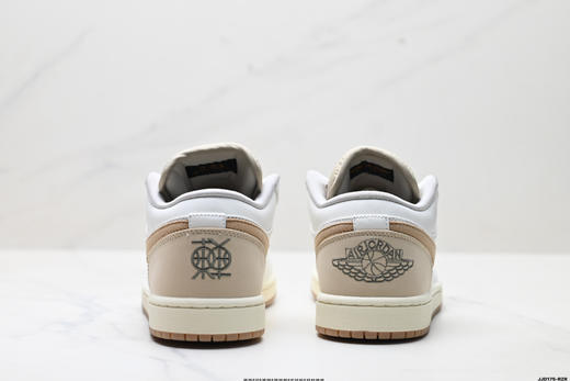 耐克乔丹Air Jordan 1 Low低帮休闲运动板鞋IH0649-021男女鞋 商品图5