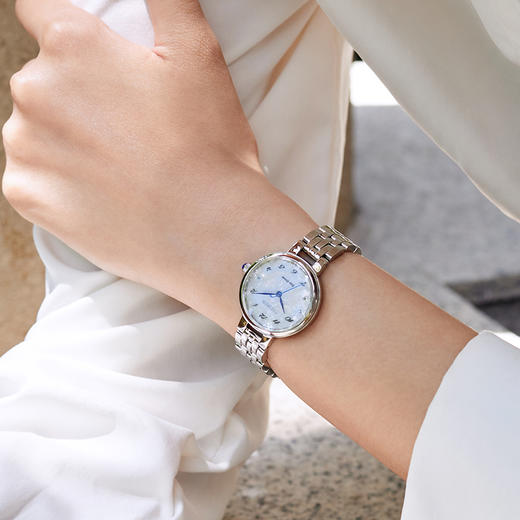 西铁城/CITIZEN光动能时尚贝母表盘女表EM0990-81A 商品图5