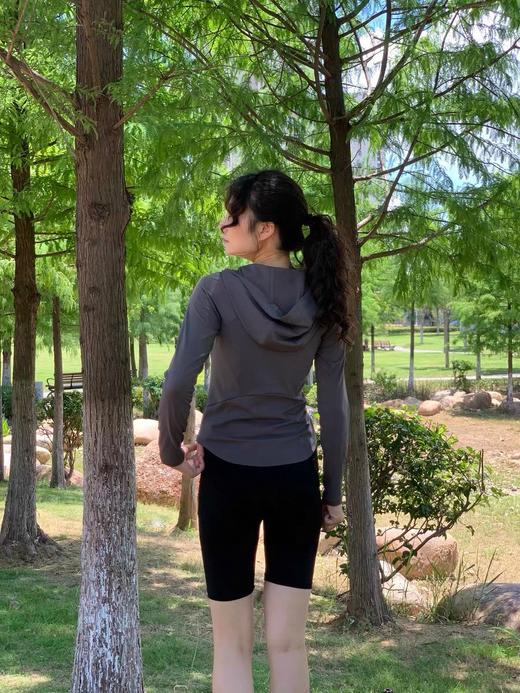 DES迪桑T ｜WOMEN’S TRAINING系列女士半拉链连帽运动速干T 商品图12