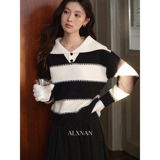 鹿向南「晚冬回信」慵懒风黑白条纹翻领针织毛衣女秋新款显瘦上衣 商品图0