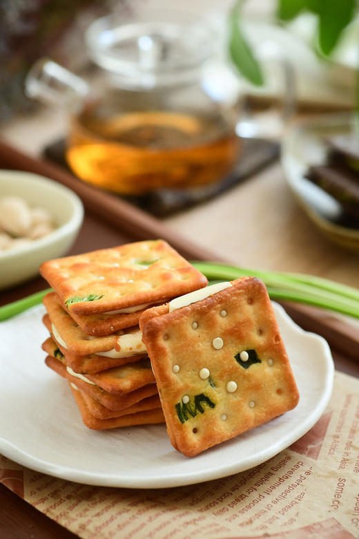 拉丝的夹心！一方云拾可可开心果酱牛轧饼/香葱原味牛轧饼干。✅开心果酱≥6%、燕麦片>13%。微甜不腻。 商品图11