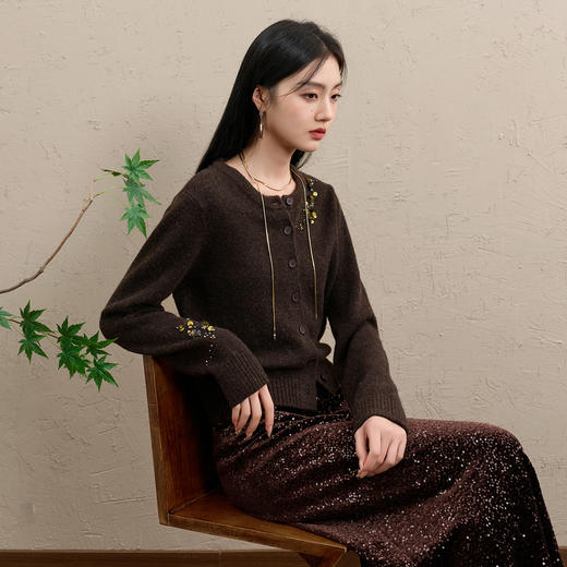 三彩【补阙缀星】2025冬季新款亮片针织衫圆领毛衫开衫C 商品图2