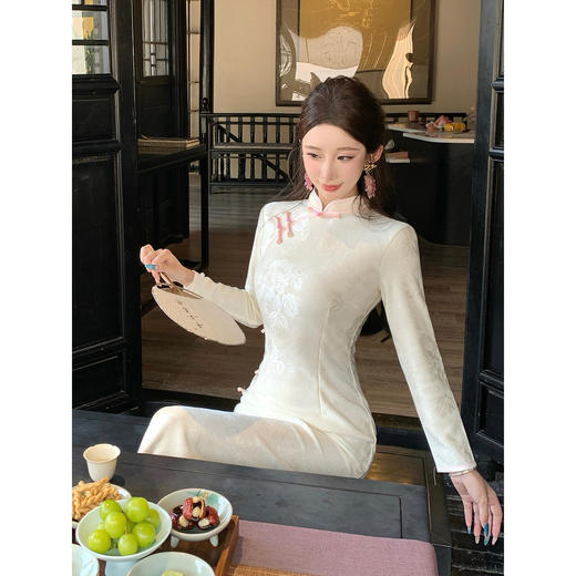 秋冬旗袍女新中式2025新款长袖订婚礼服平时可穿绝美气质高端改良 商品图2