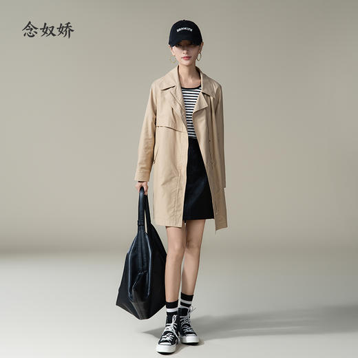 【商场同款】CNG4872 “极简通勤风衣” 温和驼色 宽松廓形 舒适包容身材 翻领结合拉链 大气洒脱 一手长小个子也适合 春秋风衣 商品图0