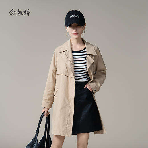 【商场同款】CNG4872 “极简通勤风衣” 温和驼色 宽松廓形 舒适包容身材 翻领结合拉链 大气洒脱 一手长小个子也适合 春秋风衣 商品图7