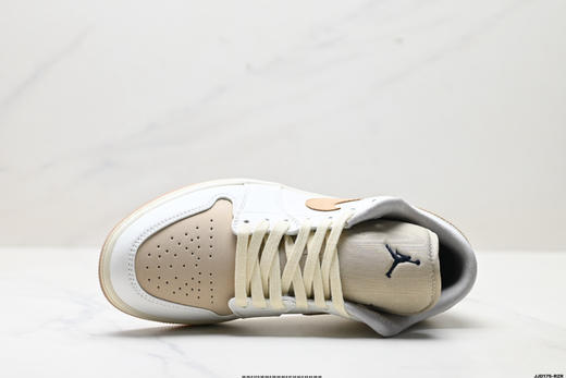 耐克乔丹Air Jordan 1 Low低帮休闲运动板鞋IH0649-021男女鞋 商品图1