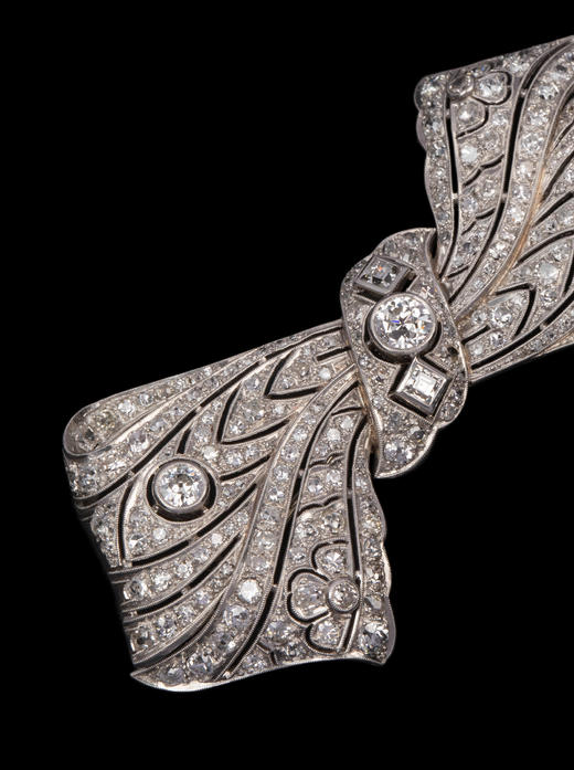 独角鹿西洋古董20世纪初欧洲出品装饰艺术风格蝴蝶结造型铂金镶嵌钻石胸针 商品图3
