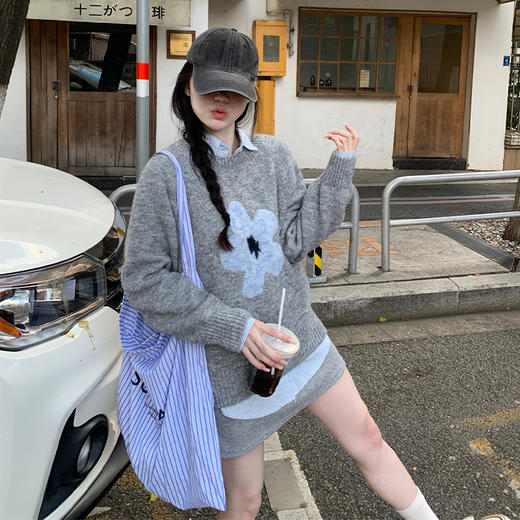 西遇套头毛衣女秋季新款慵懒松弛感花朵宽松圆领长袖针织衫SS051589 商品图4