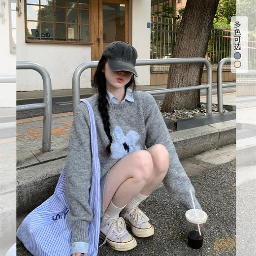 西遇套头毛衣女秋季新款慵懒松弛感花朵宽松圆领长袖针织衫SS051589 商品图0