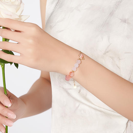 大英博物馆 东方梦境系列 好运莲莲盐源玛瑙手链 商品图1