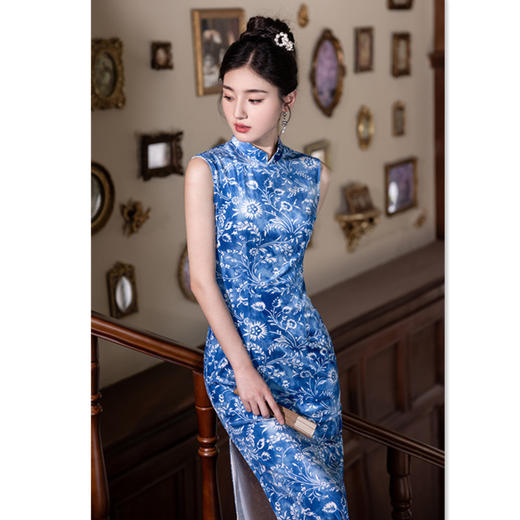 SKY 375096时尚印花无袖改良新中式丝绒日常旗袍 商品图0