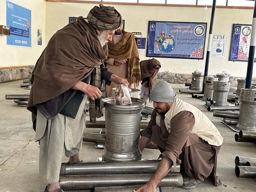 为阿富汗家庭提供一套传统取暖炉（Bukhari） 商品图8