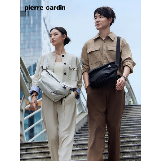 皮尔卡丹男包休闲简约男士单肩斜挎包 黑色 J2U132-010703A 商品图7