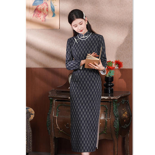 SKY 361829复古国风长款格子七分袖旗袍修身气质 商品图3