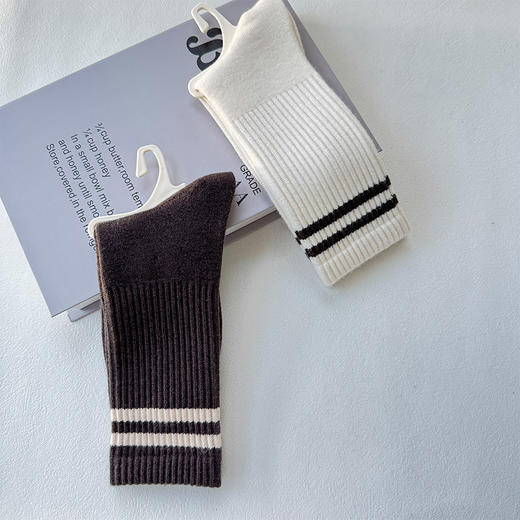 袜子女简约条纹暖绒中筒袜纪念日百货门店同款165593596 商品图3