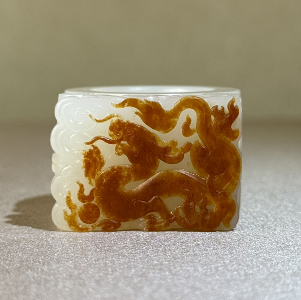 和田玉（羊脂玉）子料扳指--龙翔九天  50.53g