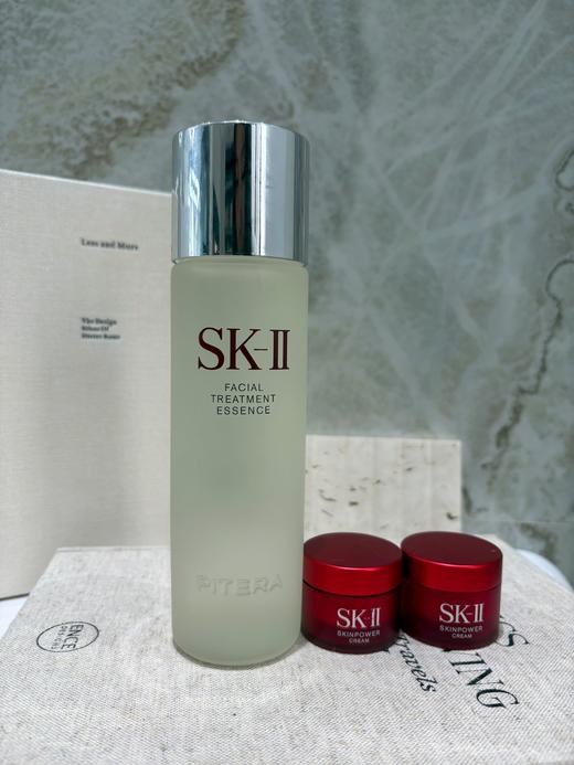 【香港直邮】SK-II新版神仙水230ml+大红瓶面霜15g*2（含礼盒礼袋） 商品图2