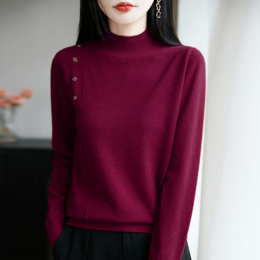 2025新款秋冬半高领打底衫纽扣毛衣女宽松外穿针织上衣洋气毛衣 商品图8