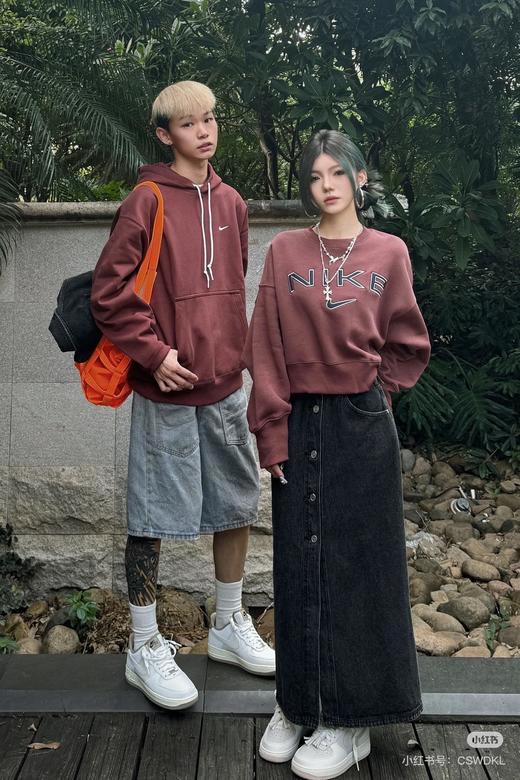 耐家logo图案户外休闲运动圆领套头长袖卫衣 女款（FV7675） 商品图13