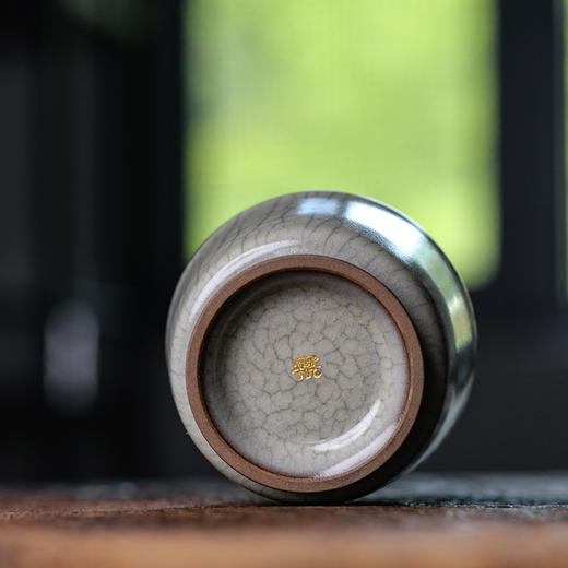 问鼎哥窑传世复刻款容天杯 商品图2