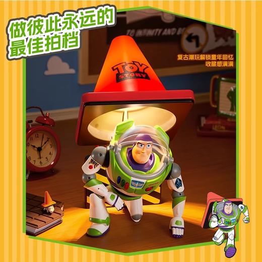 马克图布 巴斯光年 路障灯 手办摆件 商品图0