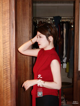 良木礼——羊毛飘带毛衣