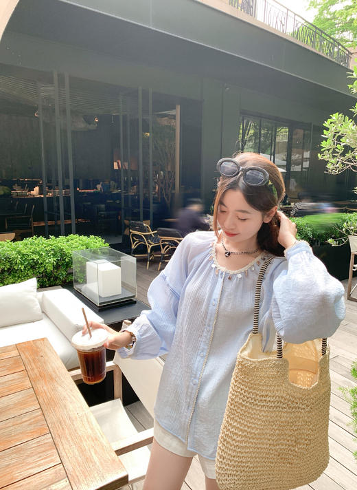 <曾小咸推>现货秒杀！韩系温柔风浅蓝色圆领宽松长袖衬衫 日常189.99 立减110 秒杀79.99！ 商品图5