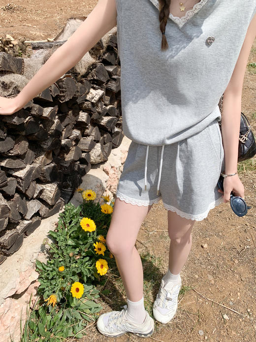 <曾小咸推荐>现连帽无袖上衣+短裤（休闲风套装）  商品图8