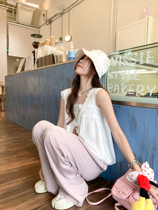 <曾小咸推荐>4.8现货秒杀！微信超特价！蕾丝边方领背心 日常159.99 立减90 秒杀69.99！休闲裤 秒杀79.99！！ 商品图12