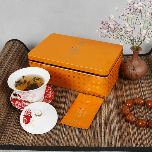 弘春茗茶天际红正山小种信之春铁盒装108克 商品图3
