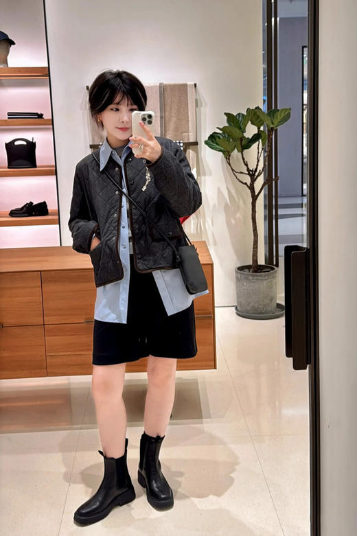 【高品质私服】【IC菱形格棉弹牛仔短款棉服】穿着舒适，耐穿不易变形，羊绒般的亲肤触感G1566-CC【无标出货 介意慎拍】 商品图3