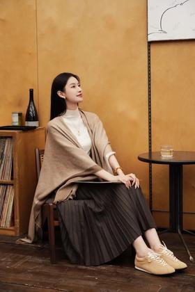 【高品质私服】【IC羊毛法兰绒中长半身裙】周二（10.14）上午10点开始 A摆半裙，品质优异 混色优雅 柔软舒适，轻薄绒面G1557-CC【无标出货 介意慎拍】