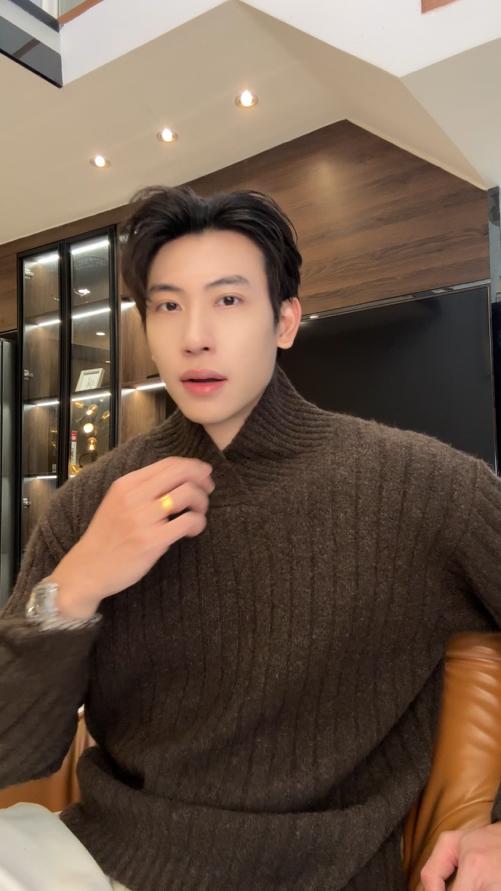 2153SDSA男士秋冬新款痞帅男装港风复古竖纹交叉V领针织衫慵懒风毛衣 商品图0