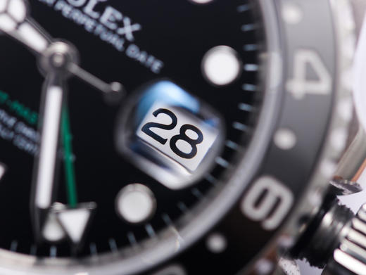 clean厂 c厂 116710格林尼治
陶瓷圈字体细节对比，12点位三角部分，顶角，以及底角部分，尖角位置全部做圆角处理。与原装达到一致 整个手表基于正品original原版开模的复刻版本‼️‼️ 商品图2