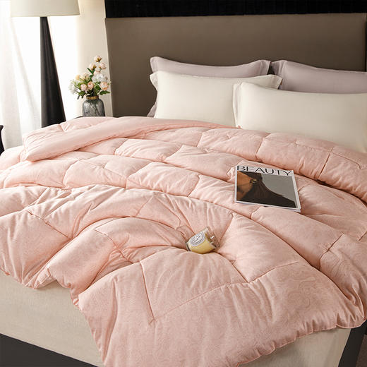 【云粉节】10楼 安睡宝 全棉印花A类棉花冬被-千禧粉 吊牌价2499-3199元   活动价799-999元 商品图3