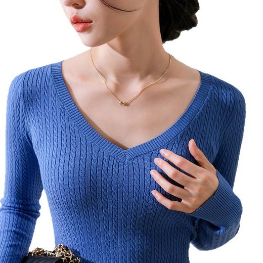 I5D2689-CS针织打底衫女2025新款女装显瘦V领麻花肌理长袖毛衣收腰内搭上衣 商品图4