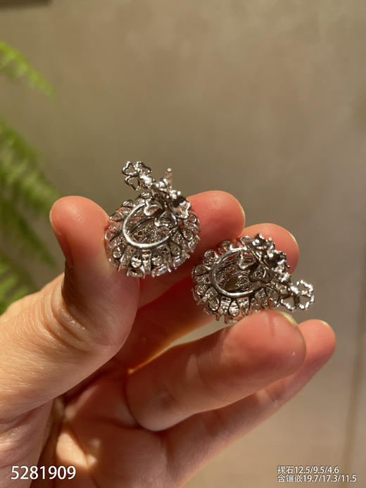 5281909，蛋面耳钉。具体价格微信咨询 商品图7