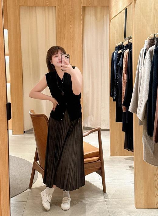 【高品质私服】【IC羊毛法兰绒中长半身裙】周二（10.14）上午10点开始 A摆半裙，品质优异 混色优雅 柔软舒适，轻薄绒面G1557-CC【无标出货 介意慎拍】 商品图1