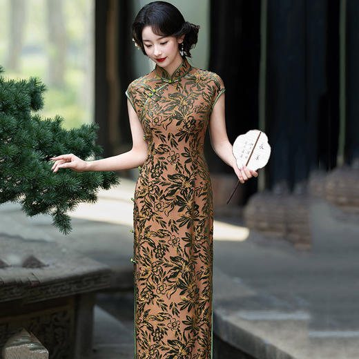 SC22223绿色丝绒国风新中式秋季旗袍无袖2025新款年轻款女复古收腰春秋装 商品图1