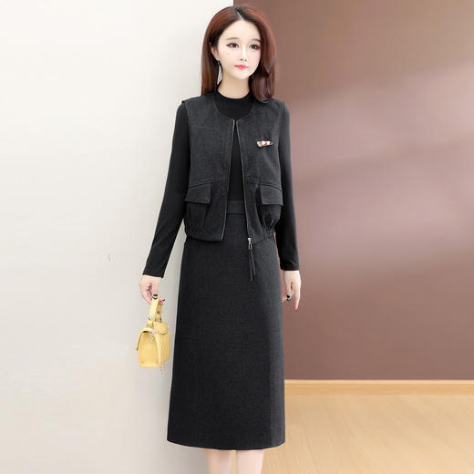 时尚马甲两件套连衣裙，韩版洋气小香风女装裙子QYM-XQD54C2516 商品图3