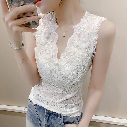 KQLA55F8861V领蕾丝背心女2025春夏新款时尚修身重工钉珠打底衫无袖内搭上衣 商品图2