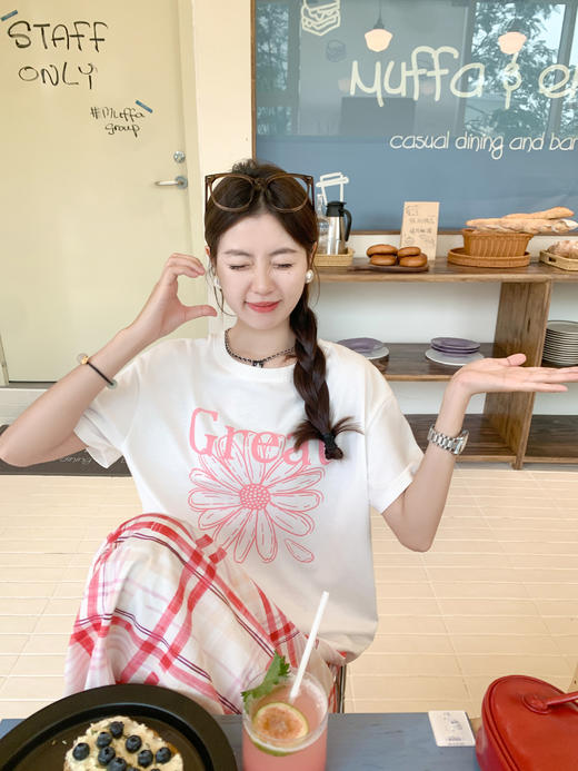 <曾小咸推荐>4.1现货秒杀！微信超特价！红格子半身裙 日常169.99 立减100 秒杀69.99！红色短袖秒杀49.99！白色短袖秒杀59.99！白色蕾丝短袖秒杀59.99！ 商品图7