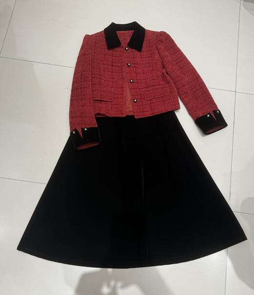 【门店同款】ENJOY冬季“暖冬软糖”丝绒小香风套装裙 167045278 商品图0