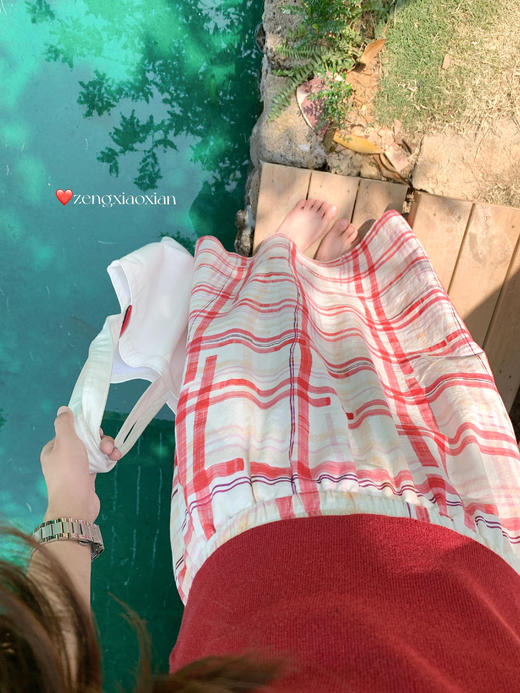 <曾小咸推荐>4.1现货秒杀！微信超特价！红格子半身裙 日常169.99 立减100 秒杀69.99！红色短袖秒杀49.99！白色短袖秒杀59.99！白色蕾丝短袖秒杀59.99！ 商品图9