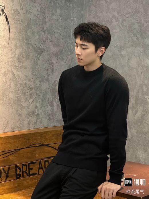 爱ma仕纯色简约打底长袖上衣（波哥直播间穿XL很宽松！正常波哥穿M收身版型！） 商品图7