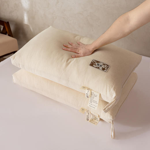 【品牌直发】加倍生活 自然棉麻枕 48x74cm 高枕/低枕可选 超细纤维填充 挂角绑带 商品图2