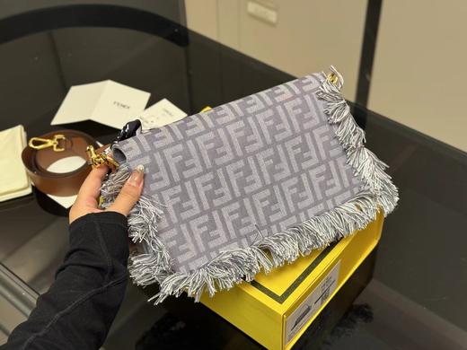 D100264慵懒街头感单肩腋下都不是问题法棍包 商品图12