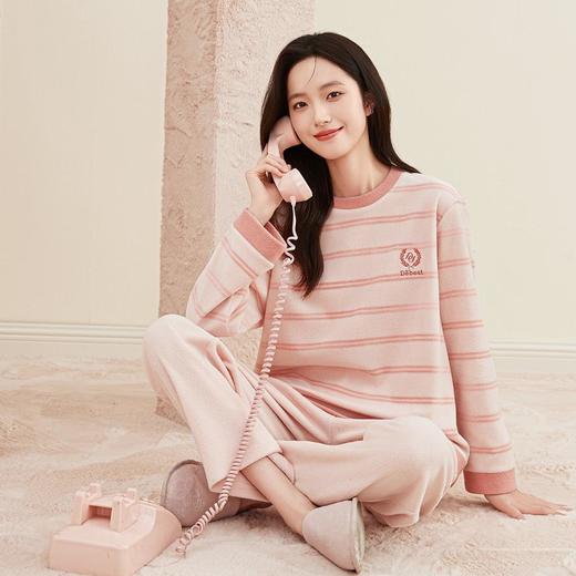 3部顶瓜瓜摇粒绒套头圆领雾岛条纹女士长袖套装DJJWD-ARW25198  商品图0